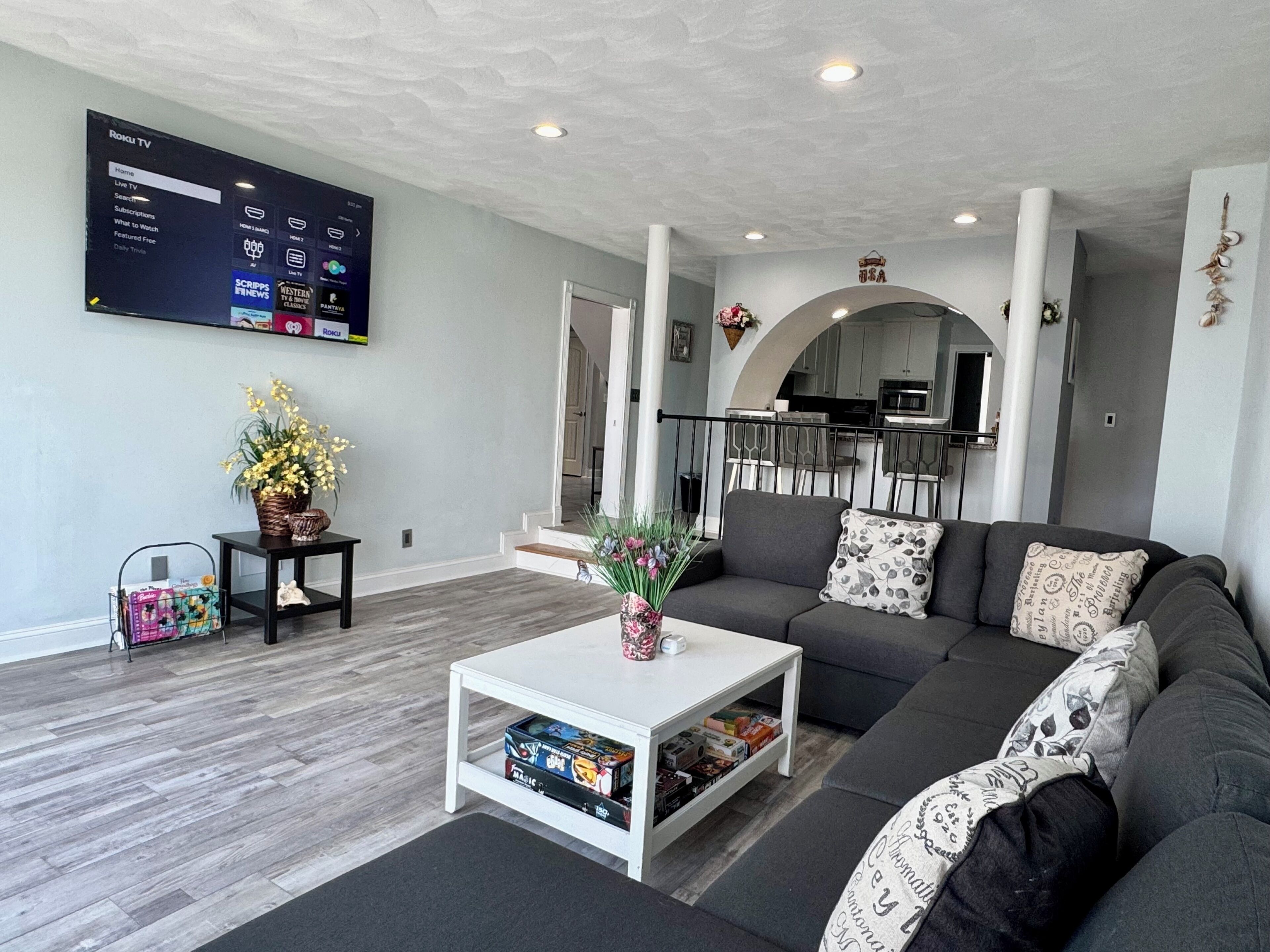 Contemporary 5 Br 4 Ba Over 3500 Sf Waterfront Direct Access To Chesapeake Bay - Norfolk, VA
