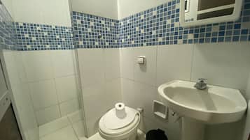 Zweibettzimmer | Badezimmer