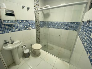 Doppelzimmer | Badezimmer