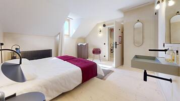 6 Schlafzimmer, Bügeleisen/Bügelbrett, Internetzugang, Bettwäsche