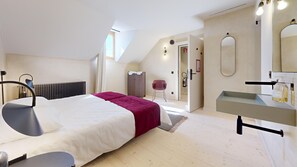 Room - Vrbo Property (Collex-Bossy)