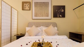 Desk, blackout curtains, iron/ironing board, free WiFi - KIP Core Sentral Sepang by Roam Suite (Sepang)