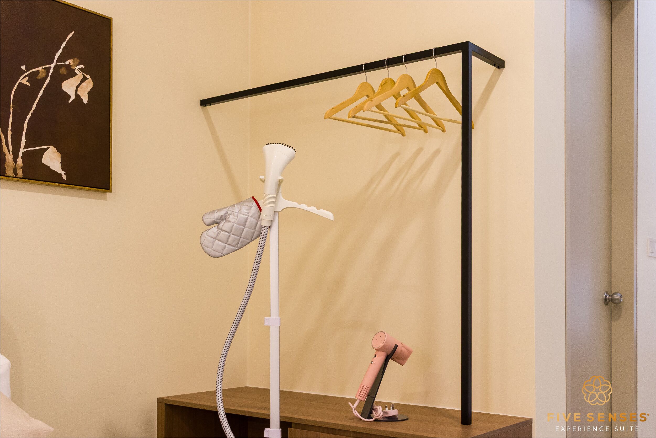 Premium Studio | Bathroom amenities | Hair dryer, bidet, towels, soap