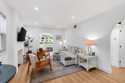 Adobe Oasis – 2BDR Stay w/ Pool