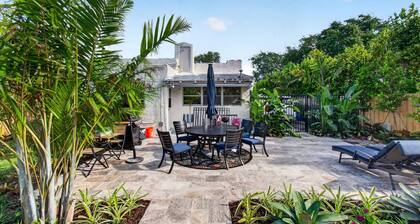 Adobe Oasis – 2BDR Stay w/ Pool