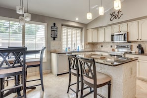 Interior - Game Room, Backyard Oasis! Glendale Group Getaway (Glendale)