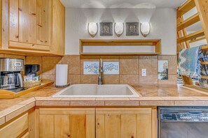 House (0 Bedroom) | Interior - Great for Couples! Extended-stay Studio in Ruidoso (Ruidoso)