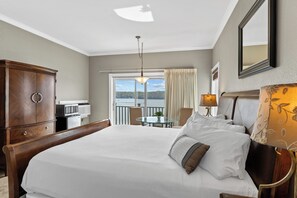House (4 Bedrooms) | Interior - Main Channel Views! Luxe Tan-tar-a Estates Home (Osage Beach)