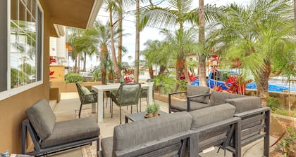 Shop, Dine, Walk to Ocean! San Clemente Retreat