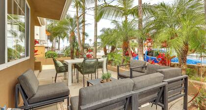 Shop, Dine, Walk to Ocean! San Clemente Retreat