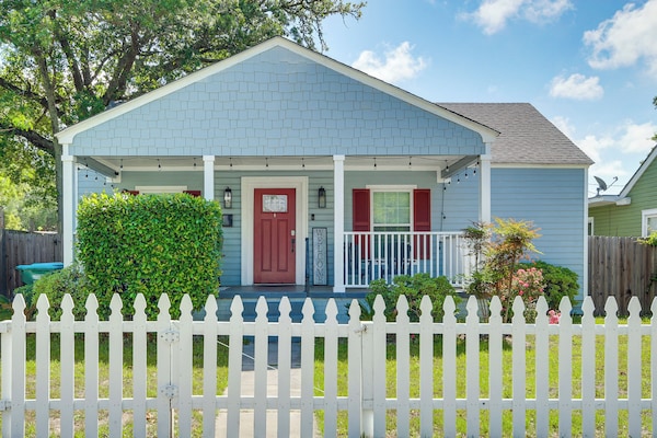 Walk To Beach, Dining & Aquarium: Gulfport Home! - Gulfport, MS