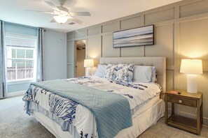 House (2 Bedrooms) | Interior - Walk to Beach, Dining & Aquarium: Gulfport Home! (Gulfport)