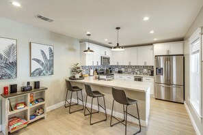 House (2 Bedrooms) | Interior - Walk to Beach, Dining & Aquarium: Gulfport Home! (Gulfport)