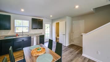 Hus (3 Bedrooms) | Innvendig