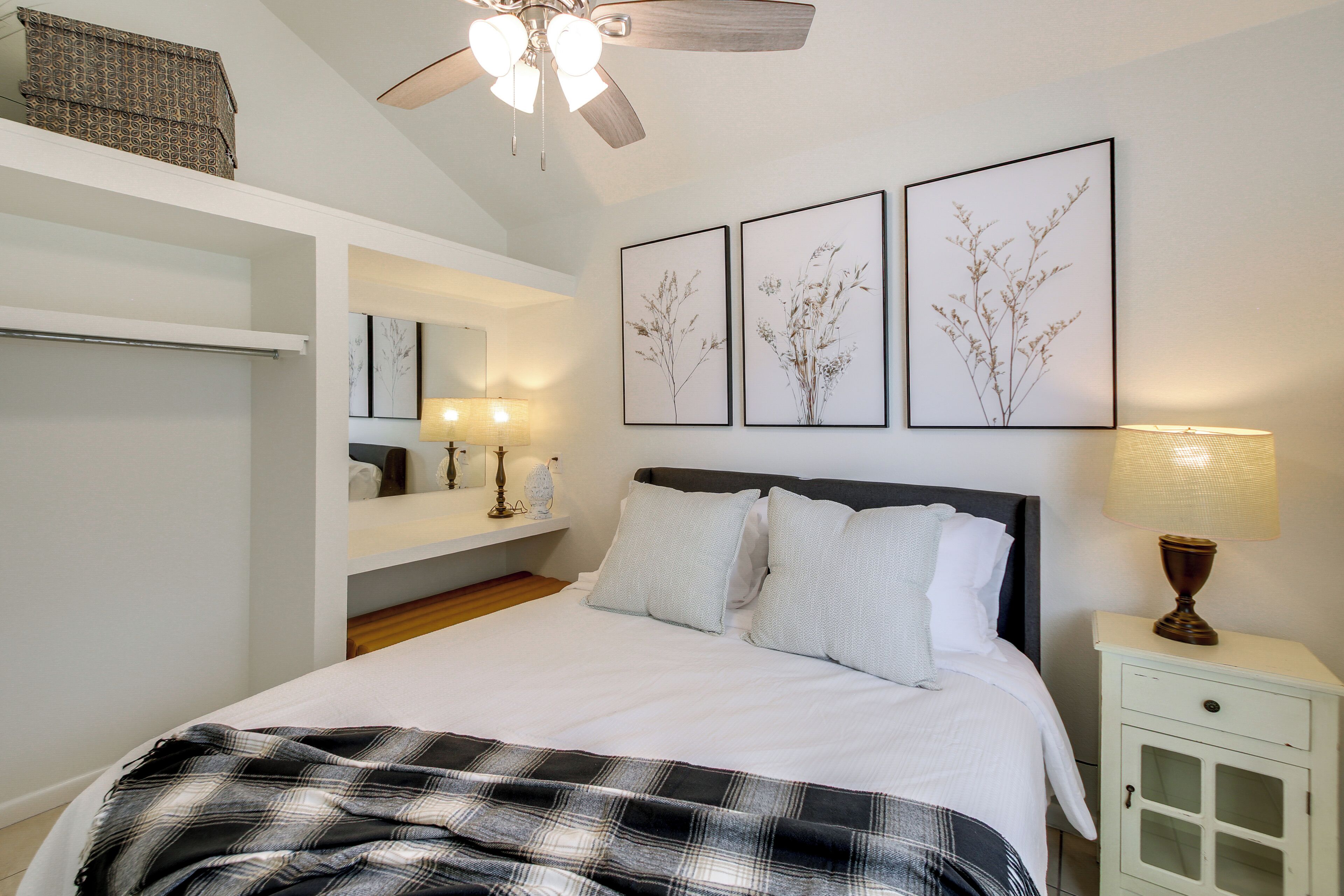 House (2 Bedrooms) | Interior
