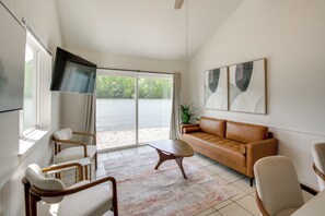 House (2 Bedrooms) | Interior - On-site Boat Launch! Lakefront Hot Springs Cabin (Hot Springs)