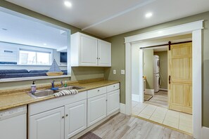 Interior - Beachfront Bliss on Newfound Lake! Bristol Condo (Bristol)