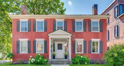 Walkable 3-unit Retreat on Main Street, Waterbury!
