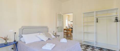 1 bedroom, Internet