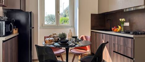 Apartment, Garden View | Private kitchen