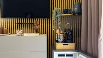 In-room safe, desk, laptop workspace, soundproofing