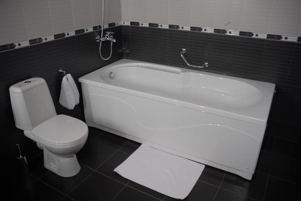 Suite, Balcony, Mountain View | Bathroom