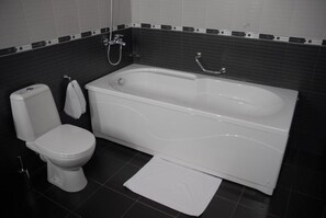 Suite, Balcony, Mountain View | Bathroom | Slippers