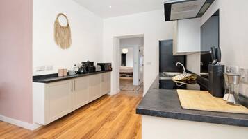 Microwave, oven, stovetop, dishwasher