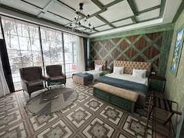 Suite junior, balcón | Wifi gratis