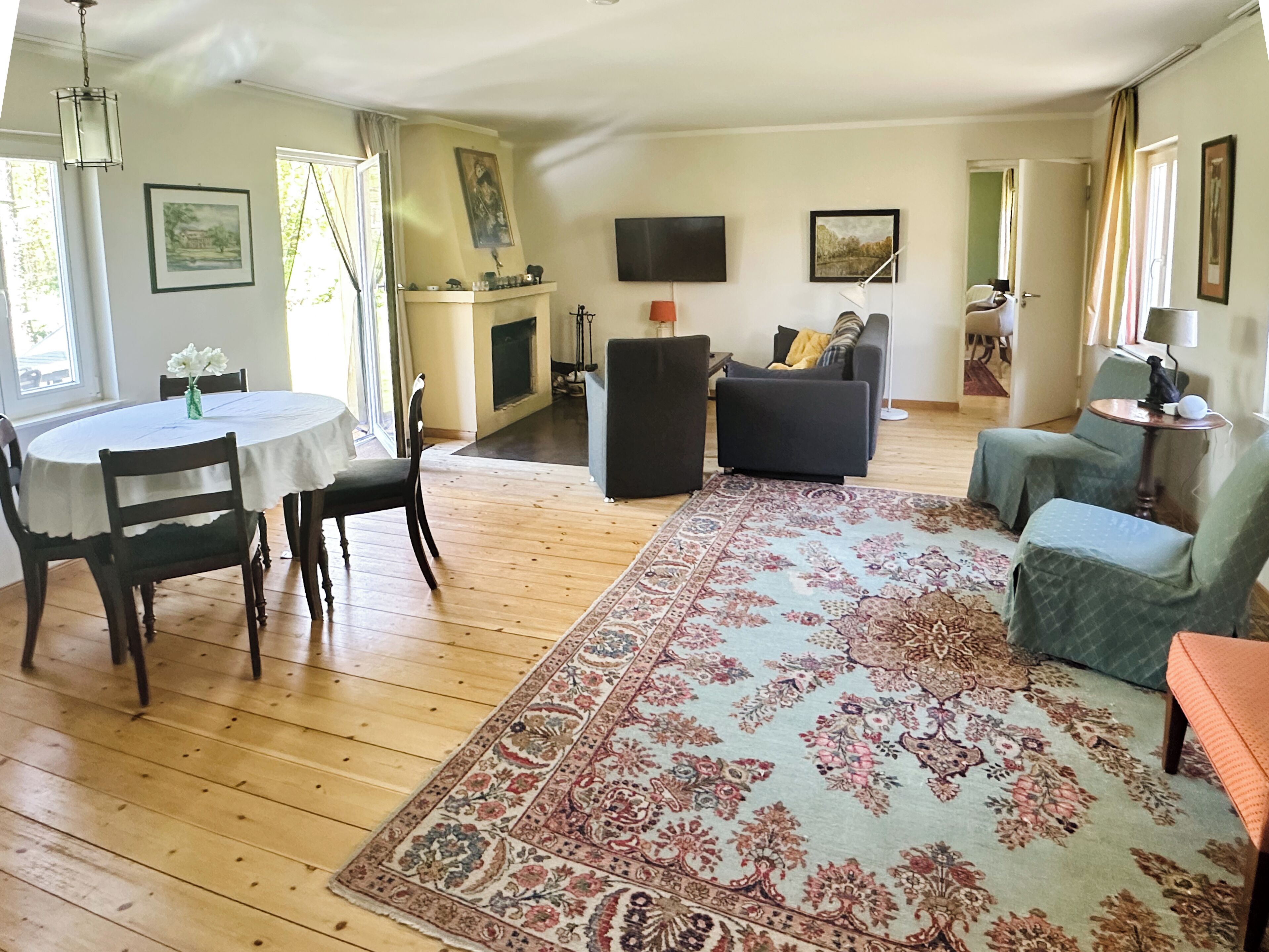 Top Lage Am See - Charmantes Gelbes Bungalow Mit Terrasse & Seeblick - Kremmen