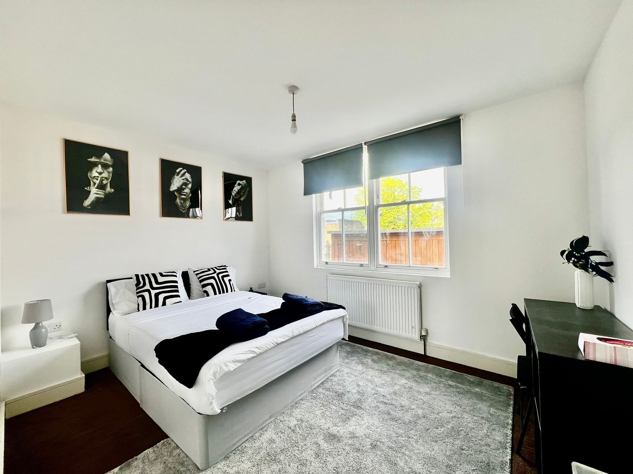 2 bedrooms, iron/ironing board, bed sheets