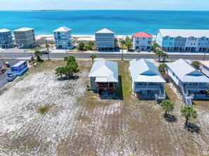 Exterior - 🏖️Steps to Beach | Great Outdoor Spaces | Perfect for Families | Beach Dreams☀️ (St. Joe Beach)