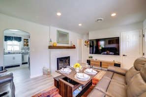 Interior - Pet Friendly w/ Yard! Modern La Porte Home By Dtwn (La Porte)