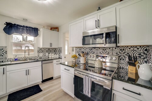 Pet Friendly w/ Yard! Modern La Porte Home By Dtwn
