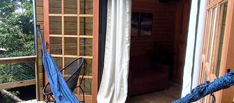 Tucano Chalet with sea and nature views of Solidão Beach