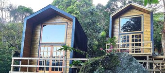 Tucano Chalet with sea and nature views of Solidão Beach