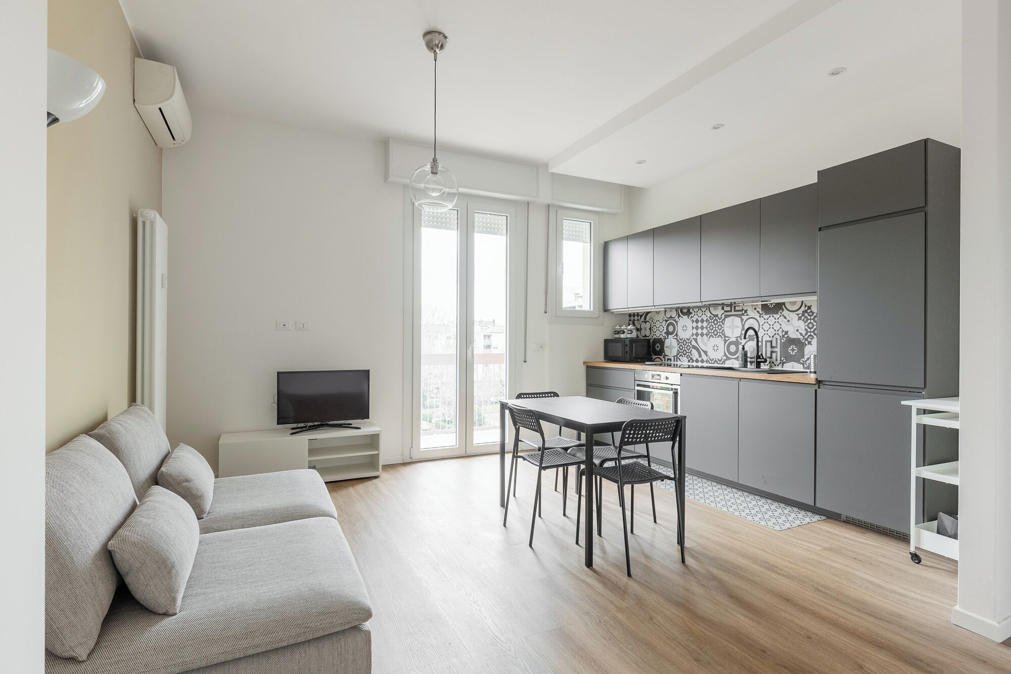 Apartment, Balcony | Living area | 35-cm TV with digital channels