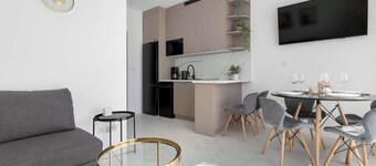 Two-level Apartment | Garden | Parking | Close to the Beach