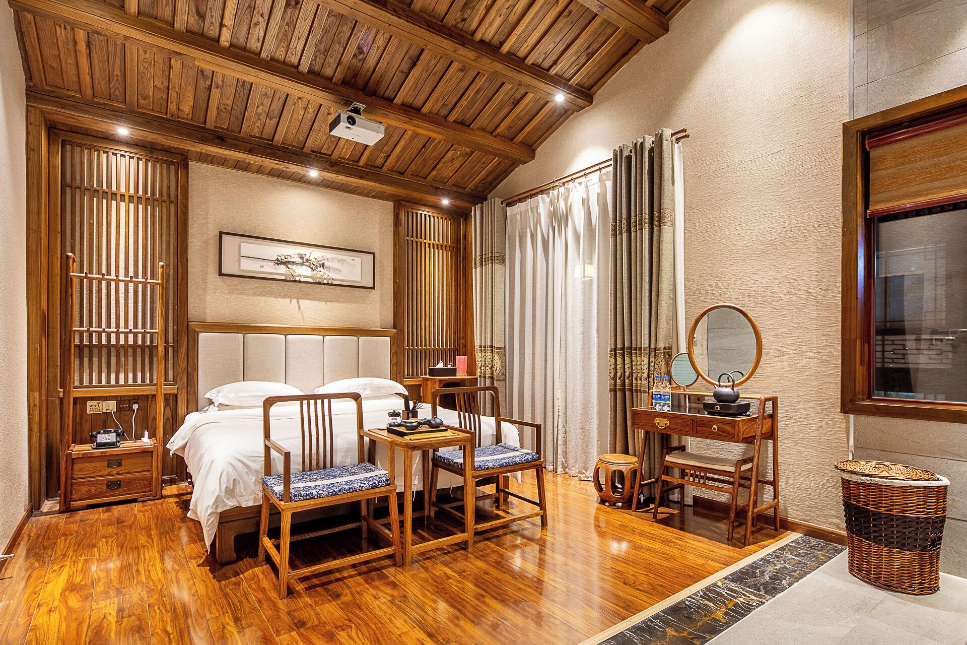 Panoramic Double Room | Individually decorated, laptop workspace, blackout drapes, free WiFi