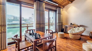 Kamar Double Senior | Pemandangan dari kamar