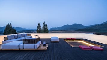 Front of property – evening/night