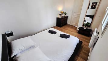 4 chambres, fer et planche Ă repasser, draps fournis