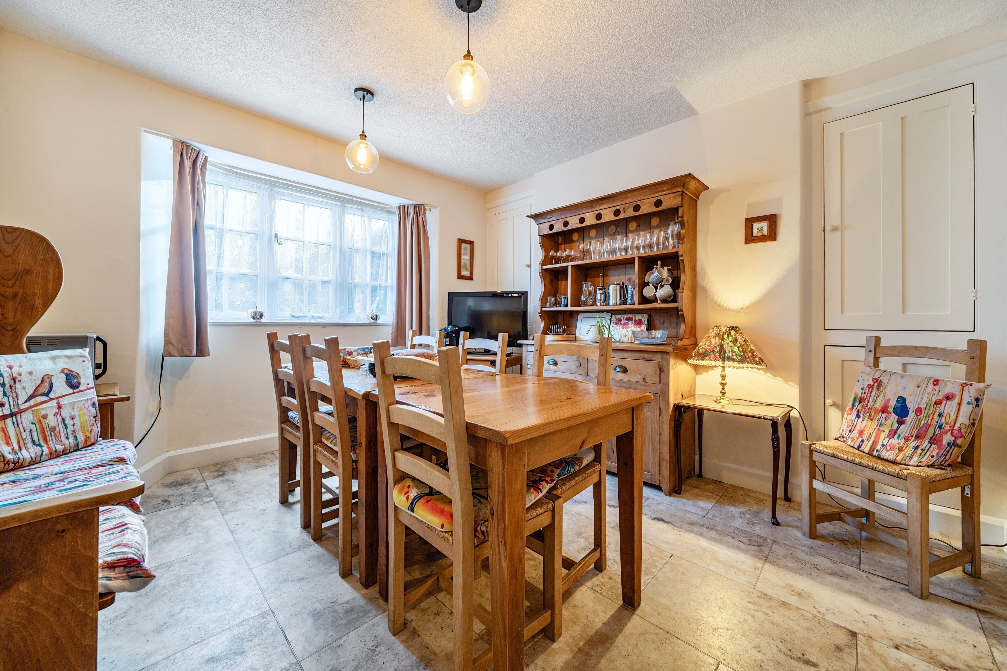 デラックス コテージ コートヤードビュー | レストラン