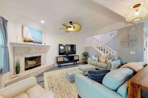 TV, offices - 3BR Beach Getaway w Backyard & Balcony (Cape Canaveral)