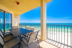 Condo, 3 Bedrooms | Outdoor dining - Phoenix V 1401 3 Bedroom Condo (Orange Beach)