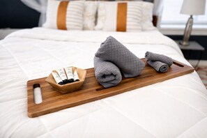 Iron/ironing board, WiFi, bed sheets