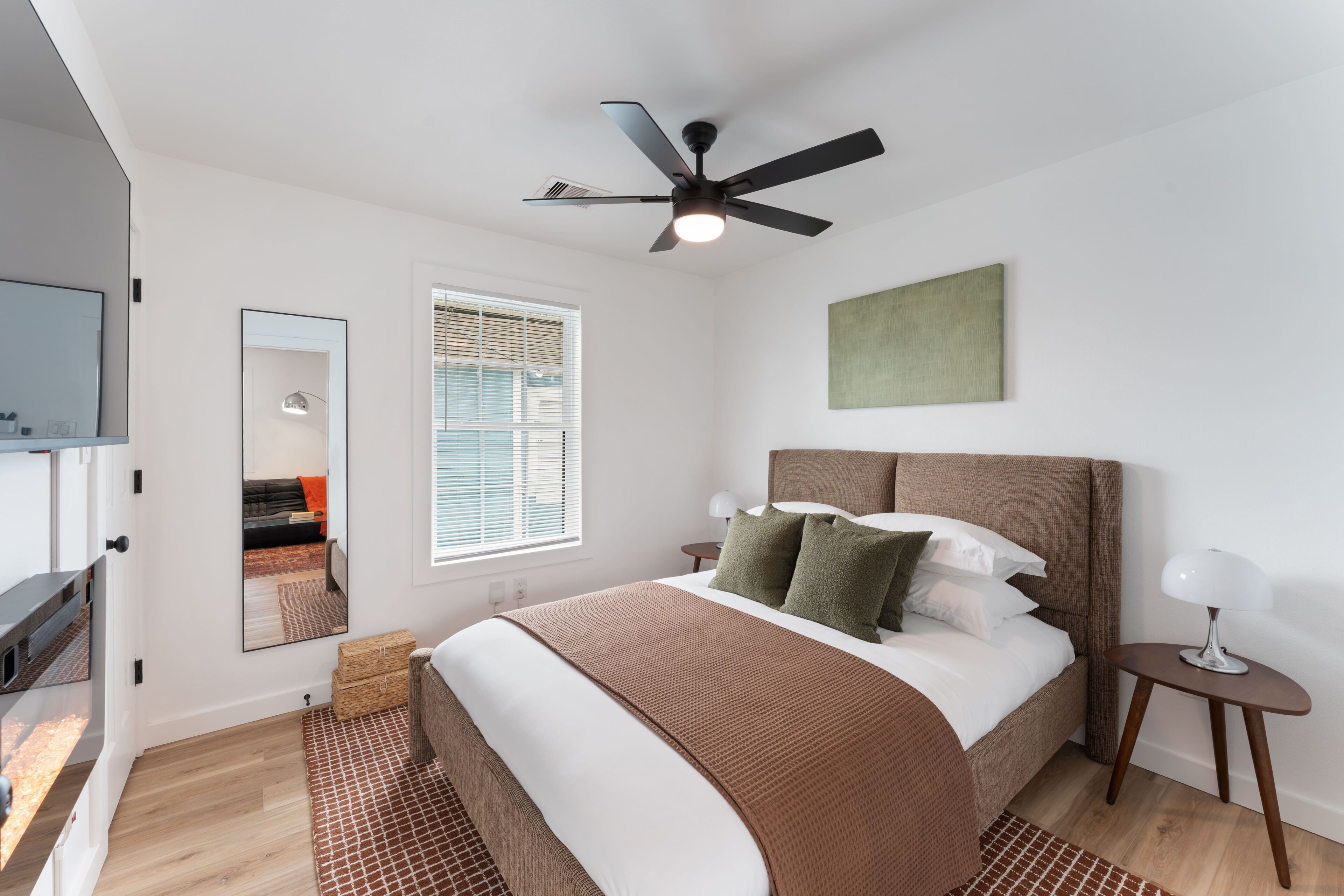Apartment, 2 Bedrooms | 2 bedrooms, laptop workspace, iron/ironing board, free WiFi
