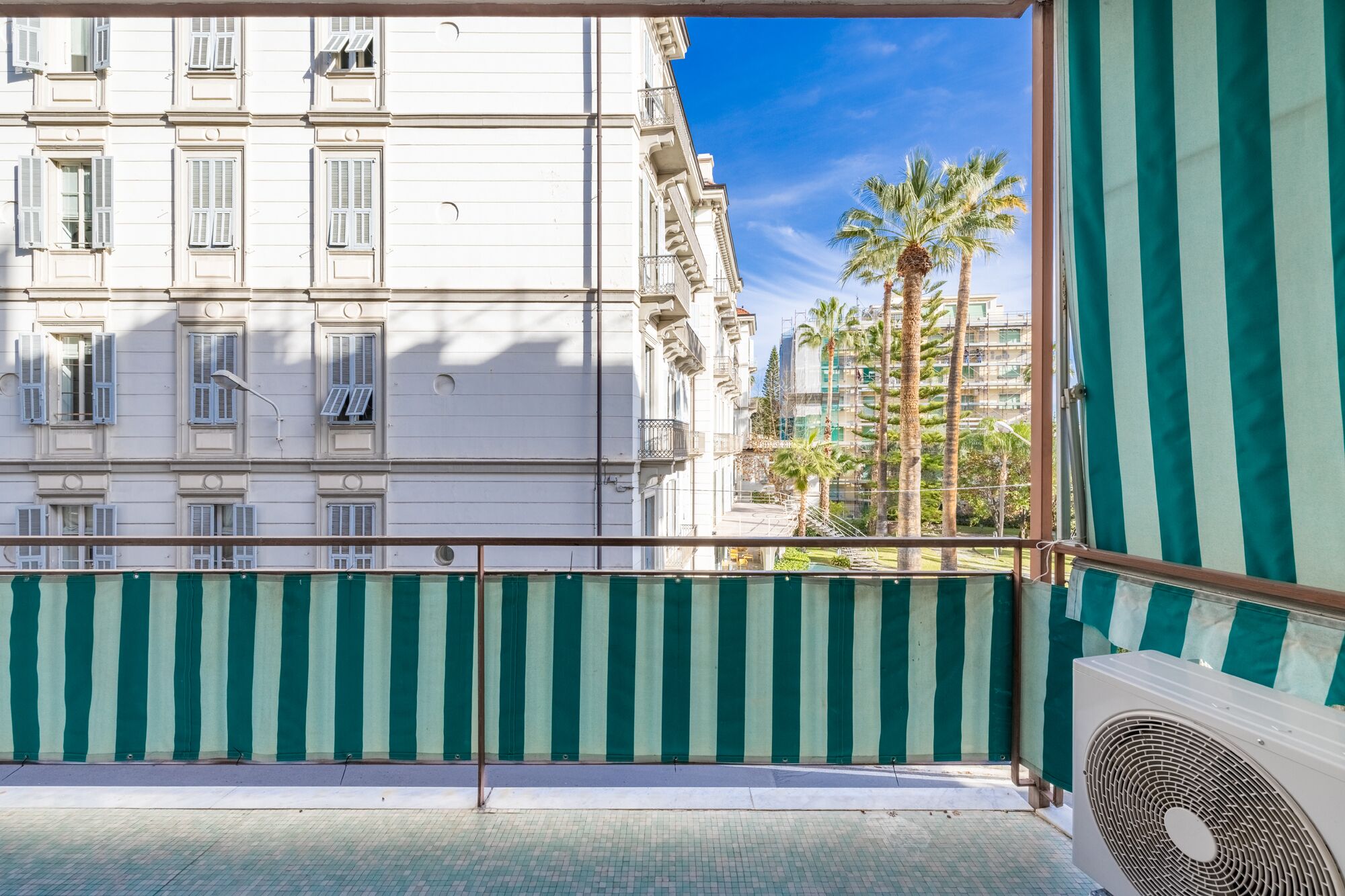 Apartment | Balcony