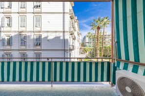 Apartment | Balcony - Happy Tourist by Wonderful Italy (Sanremo)
