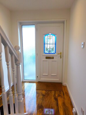 Interior - NEW - Large Fully Renovated House in East Kilbride (East Kilbride)